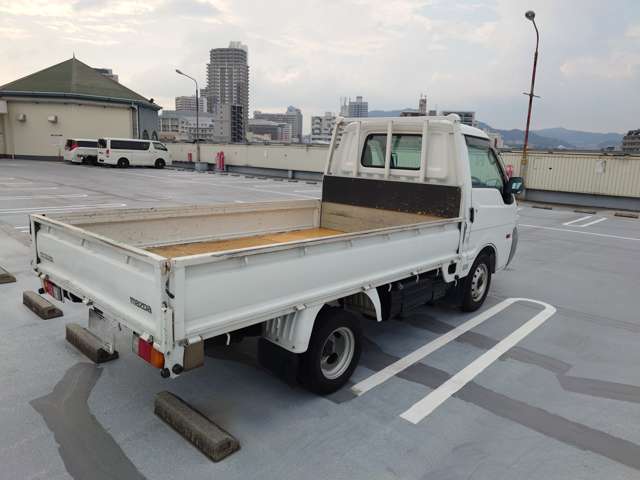 Mazda Bongo Truck 6
