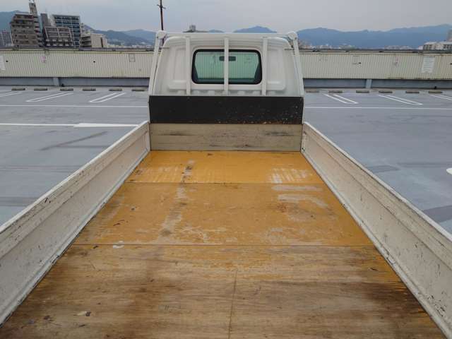 Mazda Bongo Truck 8