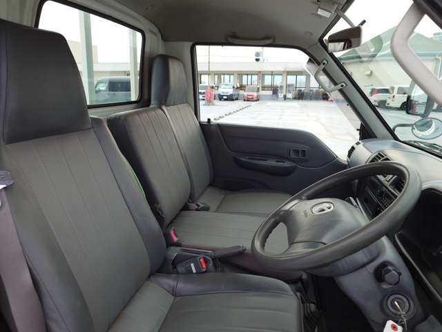 Mazda Bongo Truck 9