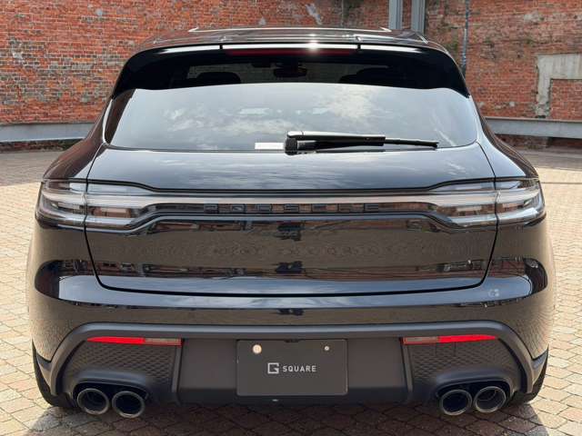 Porsche Macan 12