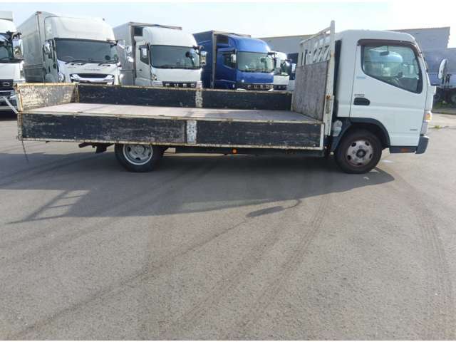 Mitsubishi Fuso Canter 11
