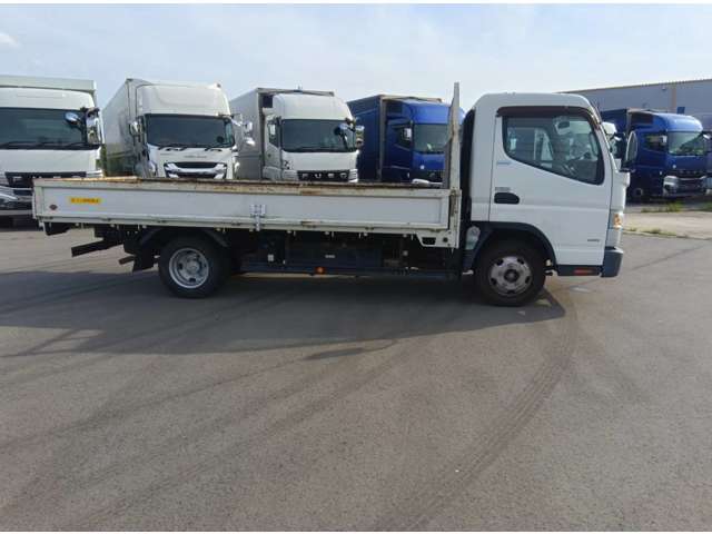 Mitsubishi Fuso Canter 7