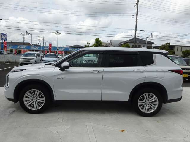 Mitsubishi Outlander 11