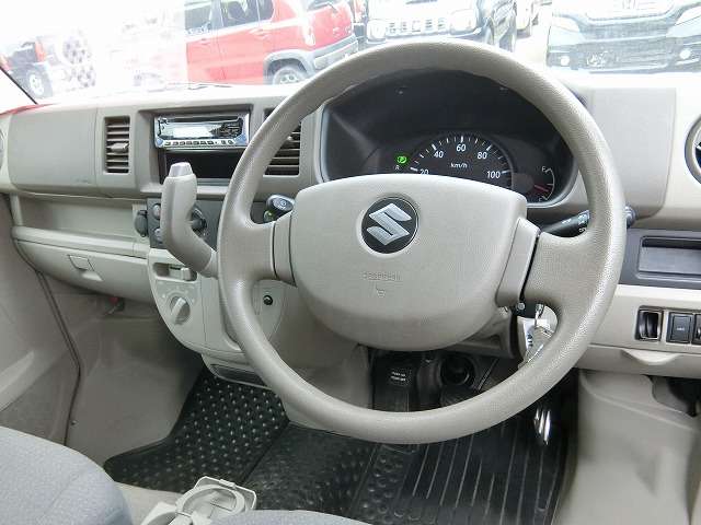 Suzuki Every 8