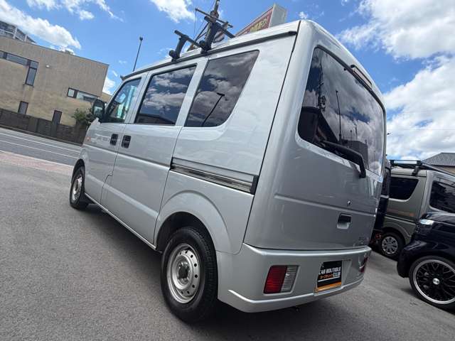 Suzuki Every 11