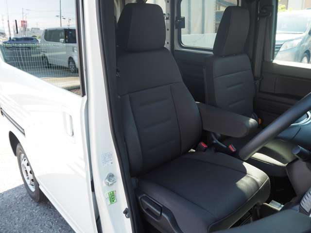 Honda N-VAN 8