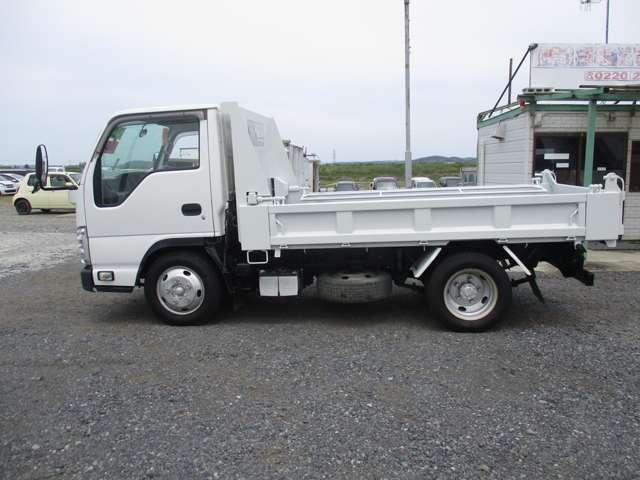 Isuzu Elf 6