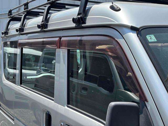 Mitsubishi Minicab Van 12