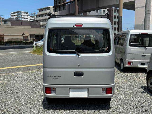 Mitsubishi Minicab Van 7