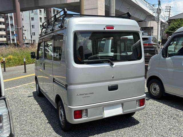 Mitsubishi Minicab Van 8
