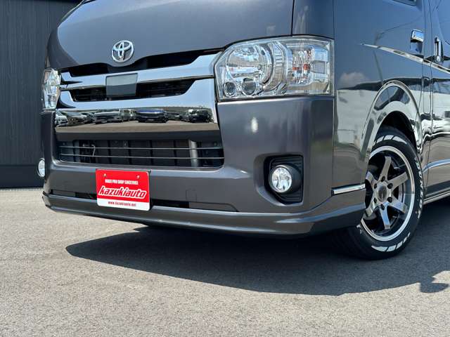 Toyota Regius Ace 12