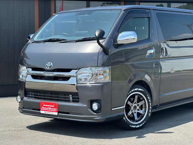 Toyota Regius Ace 4