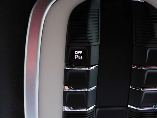 Porsche Macan 11