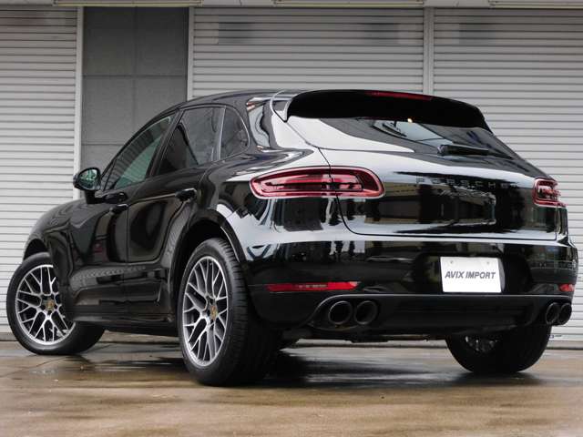Porsche Macan 2