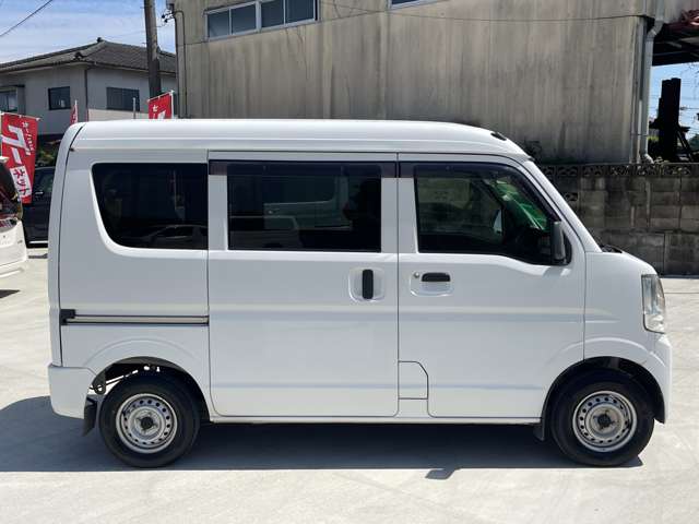 Nissan NV100 Clipper 6