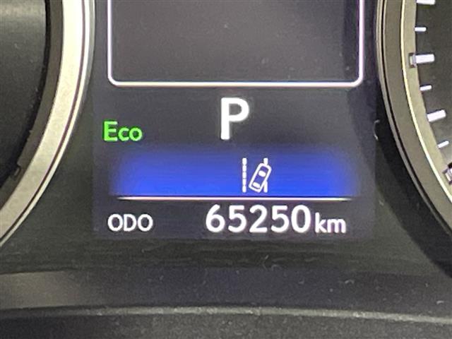 Lexus NX 10