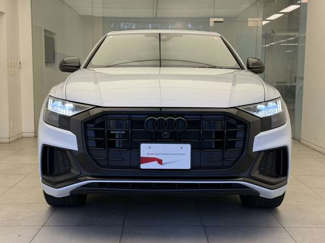 Audi Q8 5