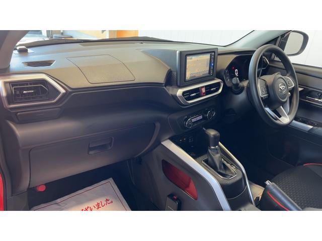 Daihatsu Rocky 11