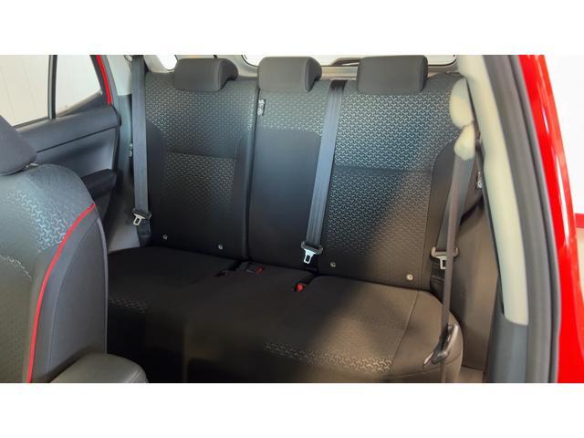 Daihatsu Rocky 12