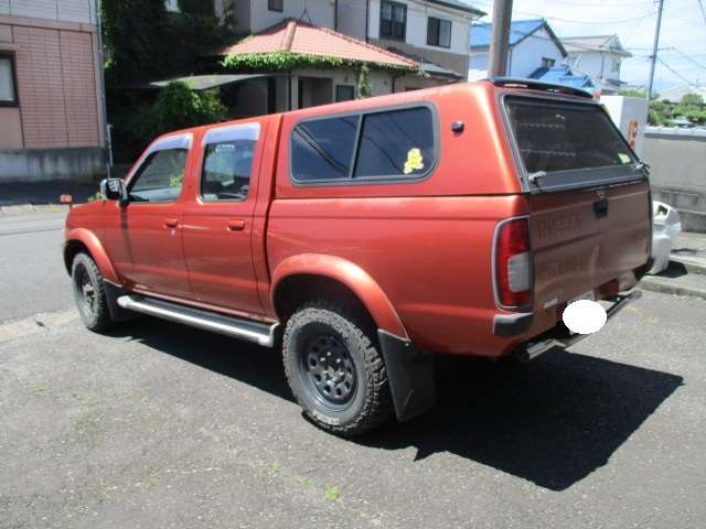 Nissan Datsun 5