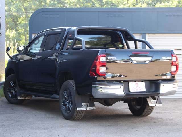 Toyota Hilux 7