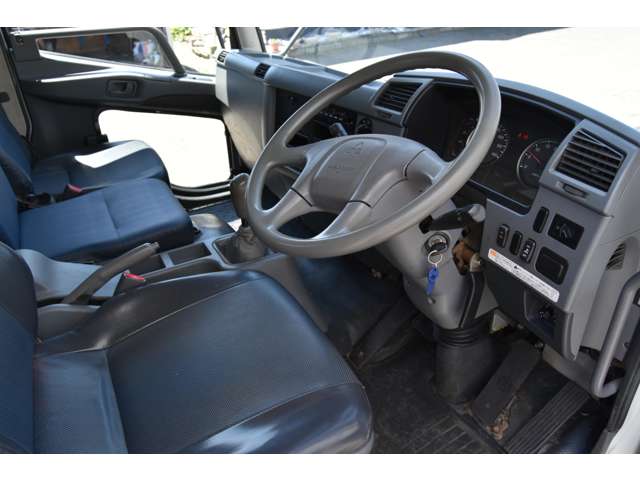 Mitsubishi Fuso Fighter 12