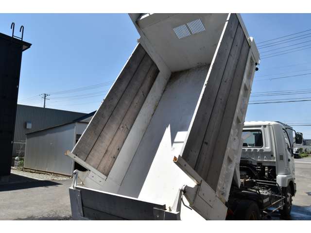 Mitsubishi Fuso Fighter 6