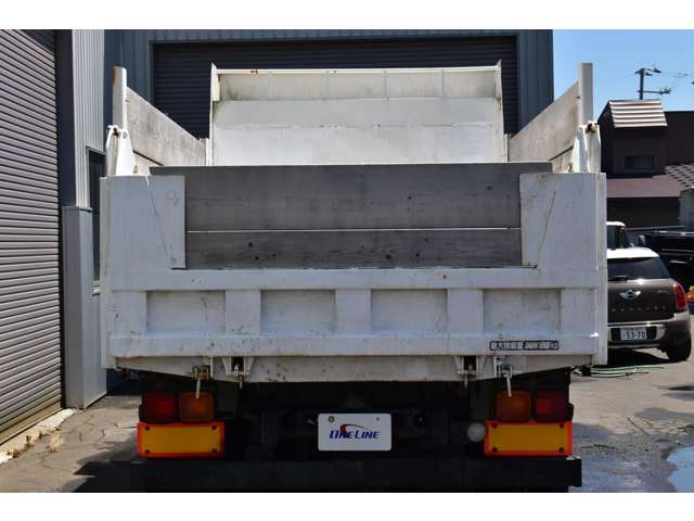 Mitsubishi Fuso Fighter 7