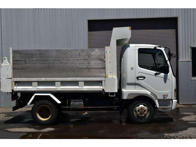 Mitsubishi Fuso Fighter 9
