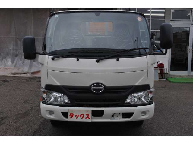 Hino Dutro 5