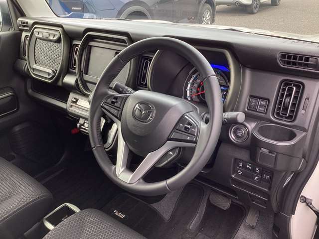 Mazda Flair Crossover 6