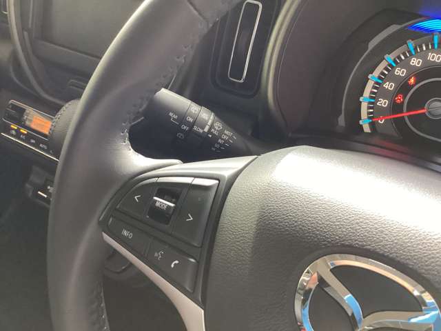 Mazda Flair Crossover 8