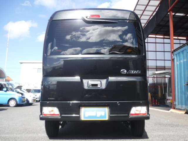 Daihatsu Atrai 5