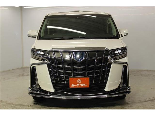 Toyota Alphard 3