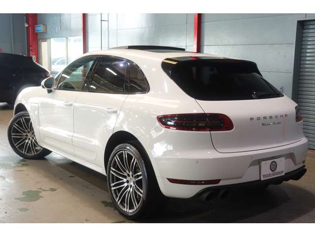 Porsche Macan 6