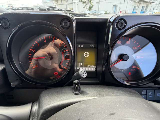 Suzuki Jimny 5