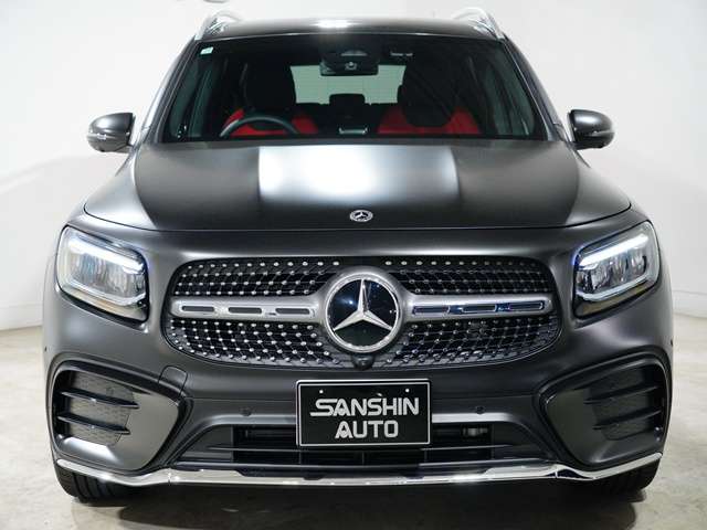 Mercedes-Benz GLB 4