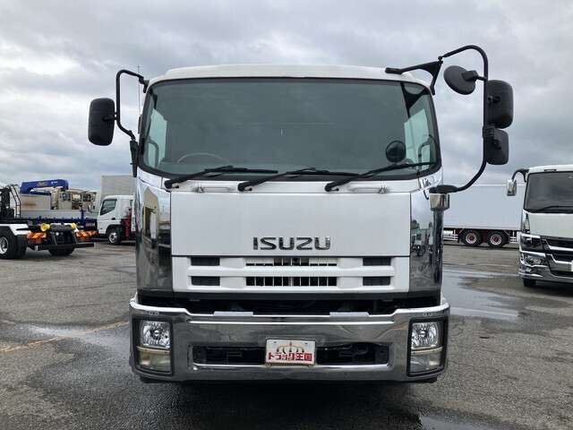 Isuzu Forward 4
