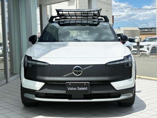 Volvo EX30Cross Country 11
