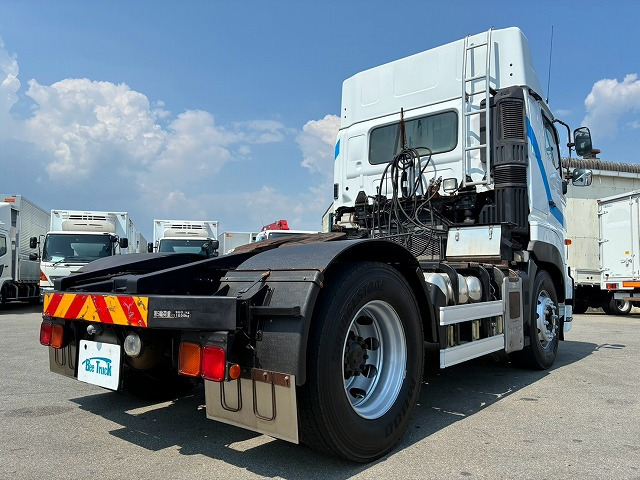 Hino Profia 9