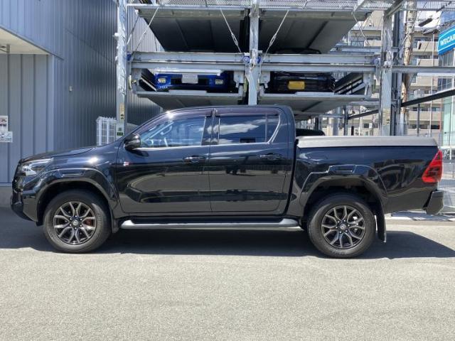 Toyota Hilux 5