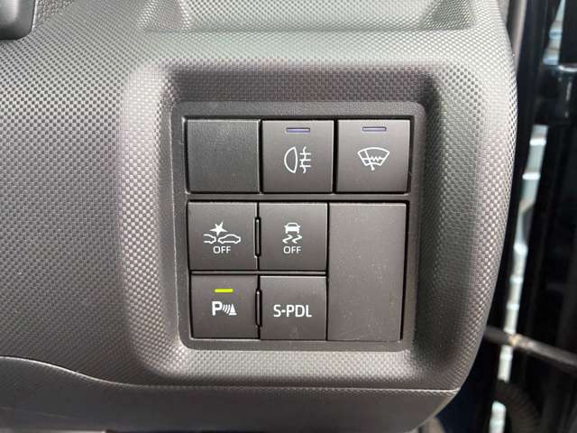 Daihatsu Rocky 9