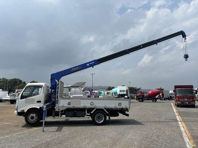 Hino Dutro 7