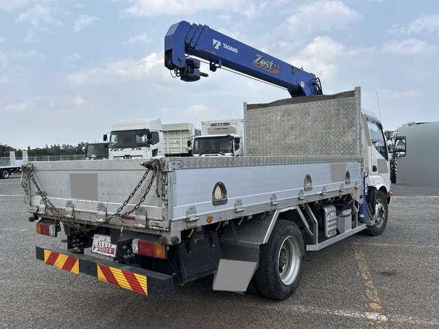 Hino Dutro 10
