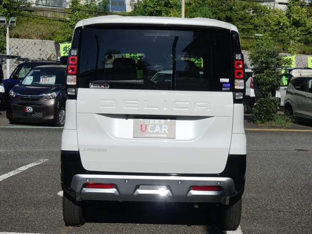 Mitsubishi Delica Mini 7