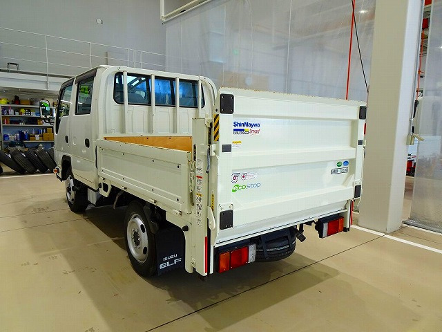 Isuzu Elf 12