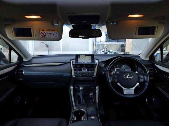 Lexus NX 7
