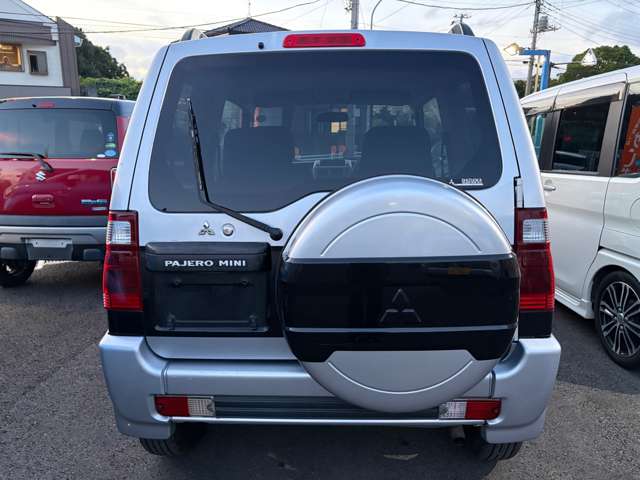 Mitsubishi Pajero Mini 7