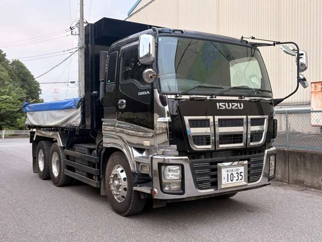 Isuzu Giga 3