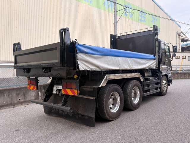 Isuzu Giga 5